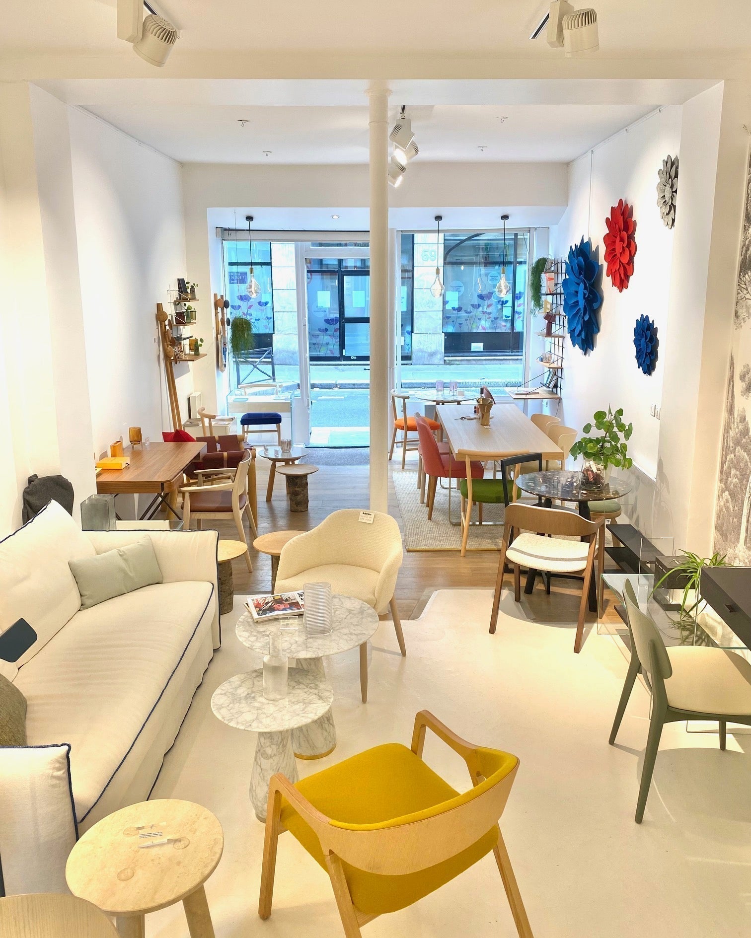 Vue d'ensemble du showroom Adentro Paris, rue Blomet