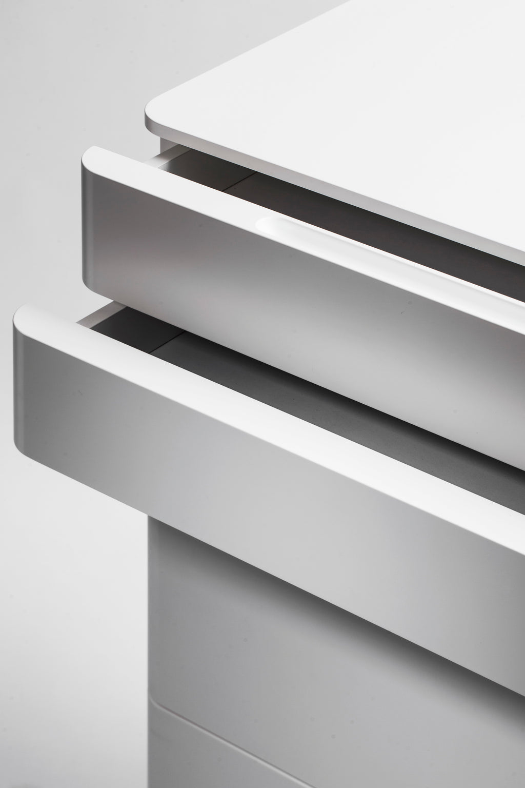 Grand Caisson Cosimo - 6 Tiroirs Push/Pull sur Roulettes - Laqué Blanc Mat