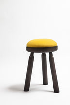 Tabouret Ninna - Frêne massif tourné et laine - Design Carlo Contin
