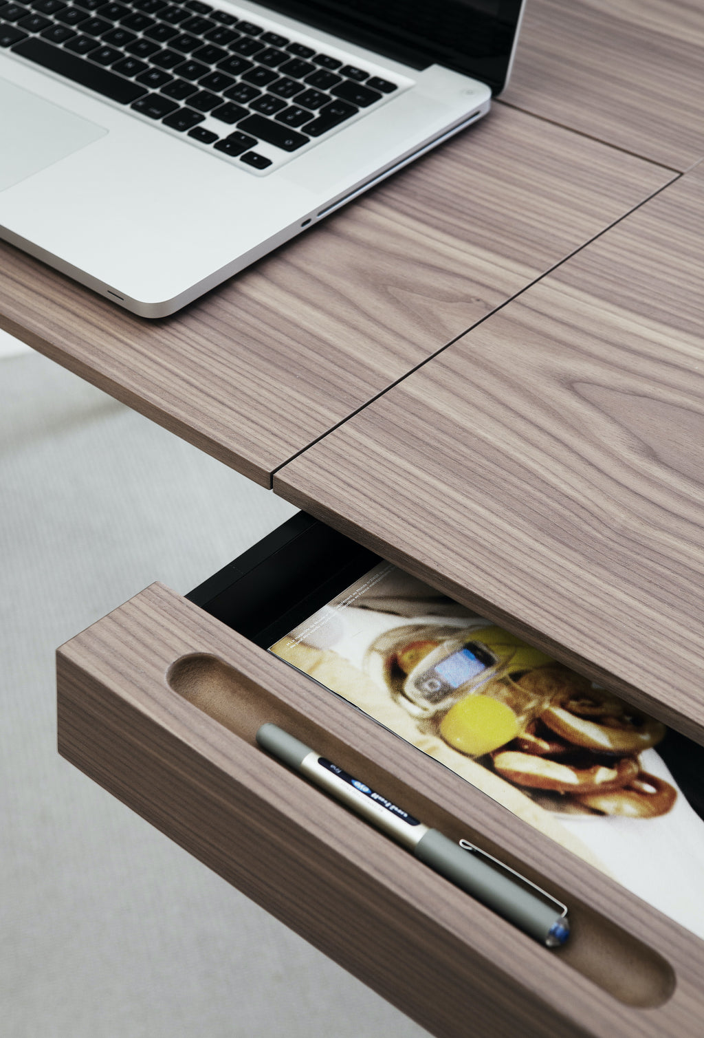 Bureau Cosimo Secrétaire - Tablette pivotante et tiroirs - Marco Zanuso Jr