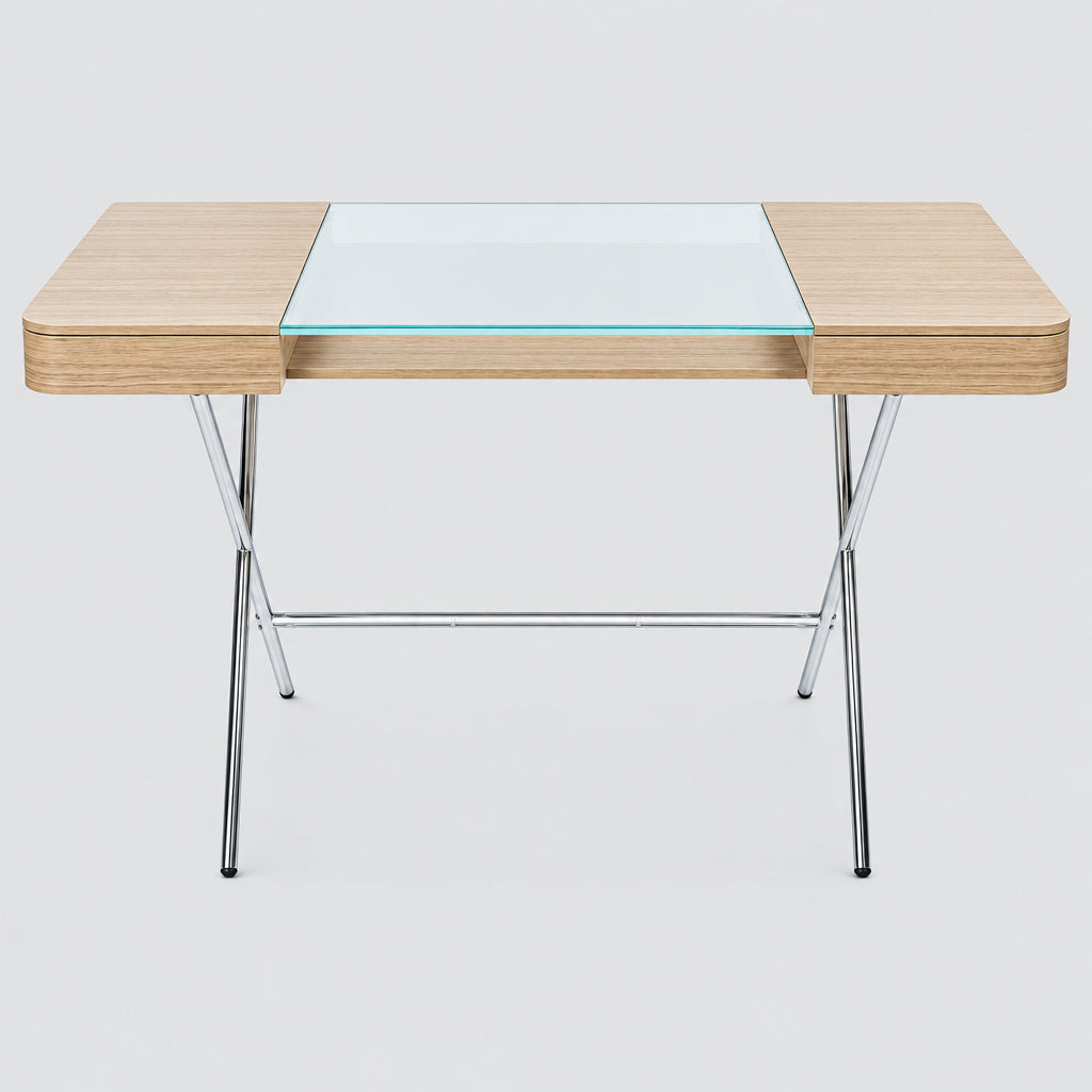 Vue plongeante sur le plateau en verre et le rangement traversant, bureau Cosimo verre et chêne clair naturel