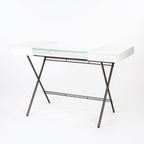 Bureau Cosimo, verre et laqué blanc mat