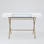 Bureau Cosimo verre et laqué blanc mat, piètement laqué doré, vue de face