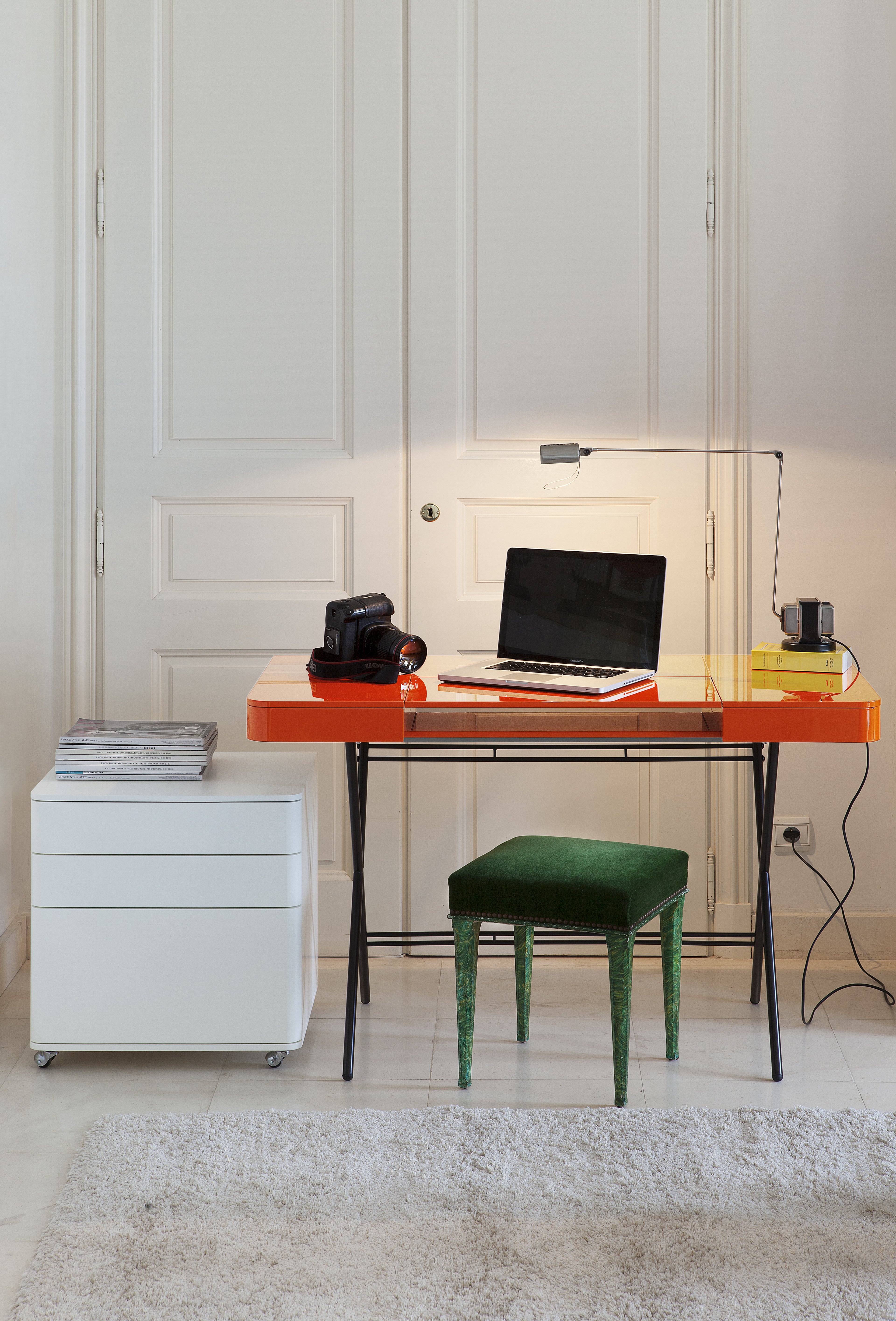 Bureau Cosimo, laqué orange brillant | Marco Zanuso Jr