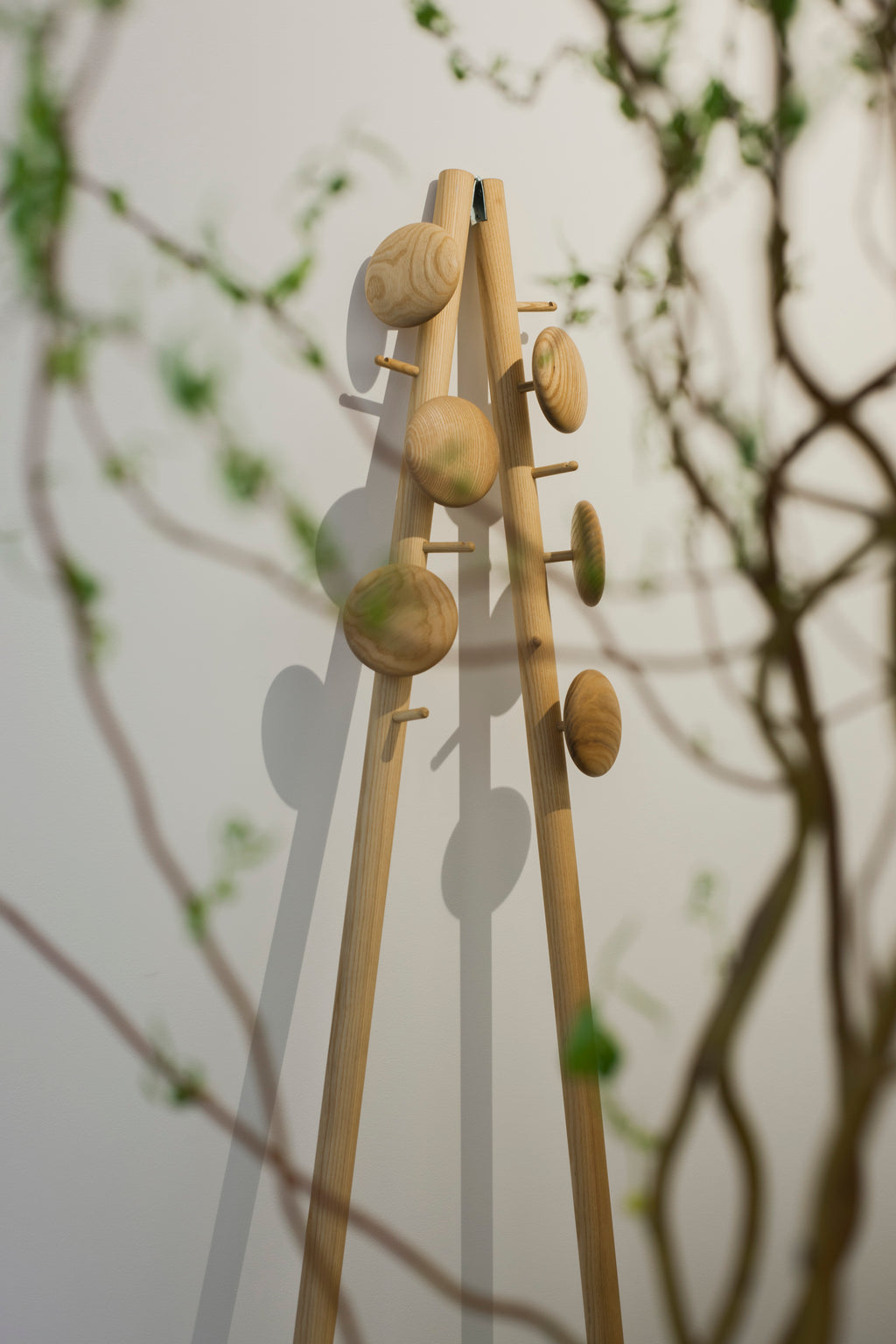 Porte-manteaux Mobile Johnny Stecchino | Frêne massif huilé - Studio Ventotto