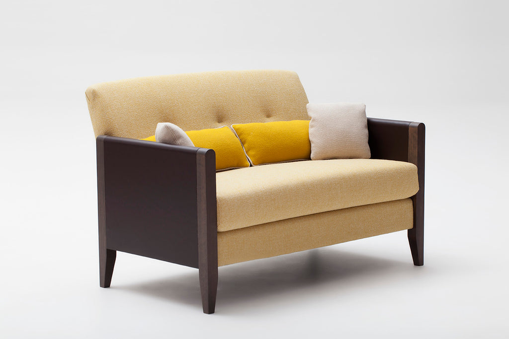 Canapé 2 Places Resident | Hêtre Massif, Accoudoirs Cuir et Laine Kvadrat