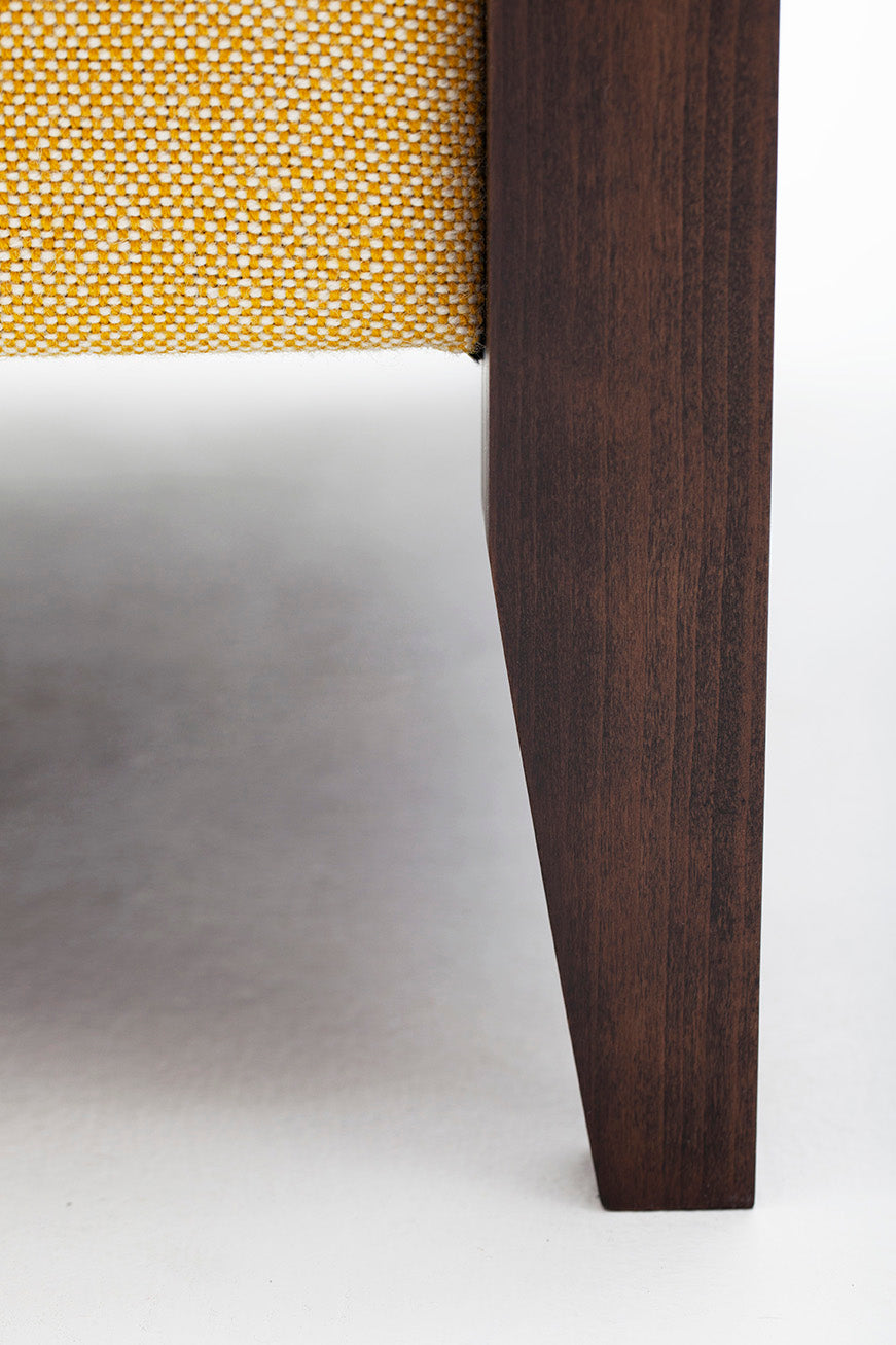 Canapé 2 Places Resident | Hêtre Massif, Accoudoirs Cuir et Laine Kvadrat