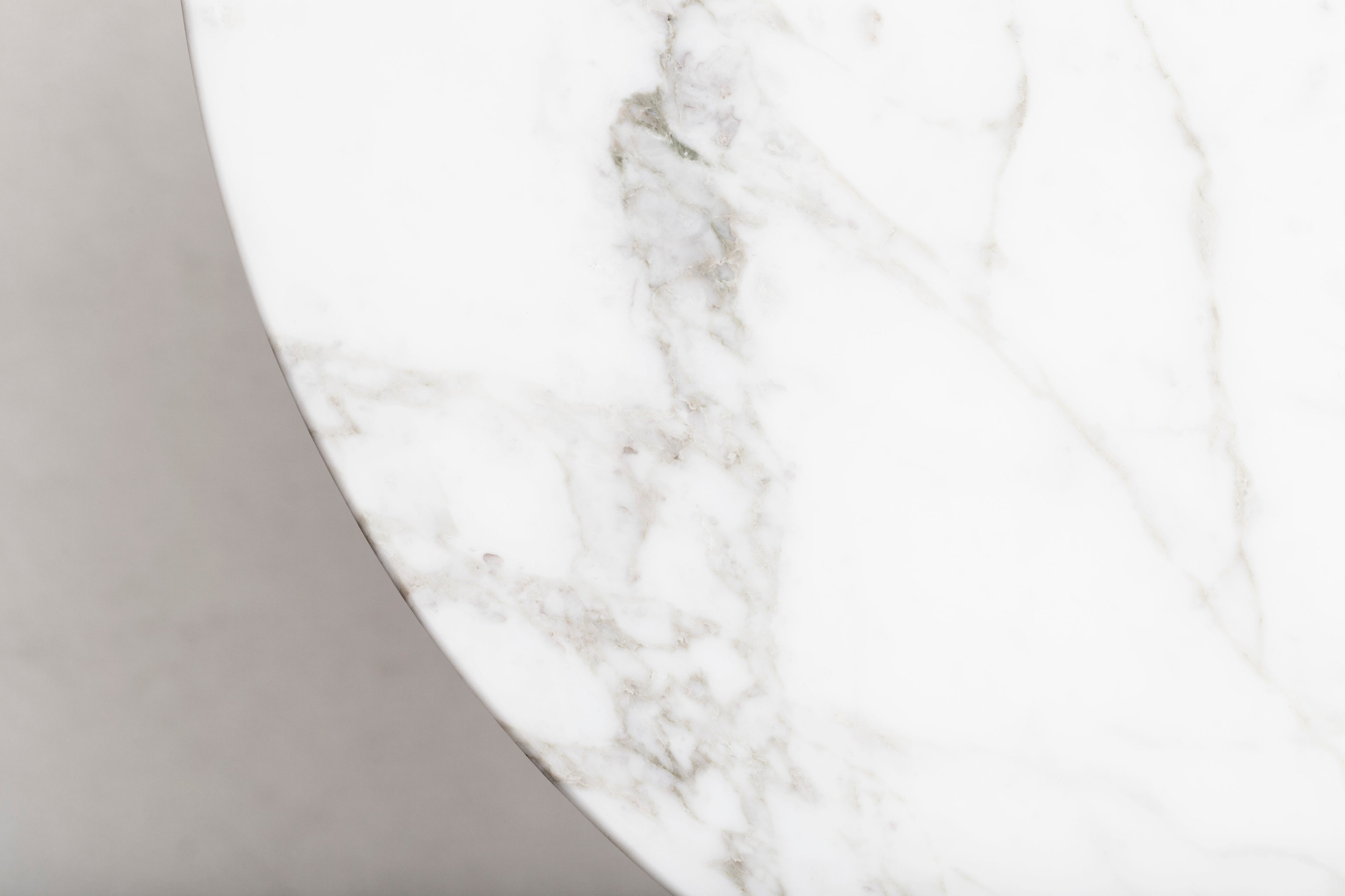 Table Basse Ninna - Frêne massif tourné et marbre — Design Carlo Contin