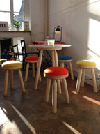 Tabouret Ninna | Frêne massif tourné et laine | Design Carlo Contin