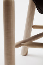 Fauteuil Ninna - Frêne massif tourné et Cuir - Design Carlo Contin